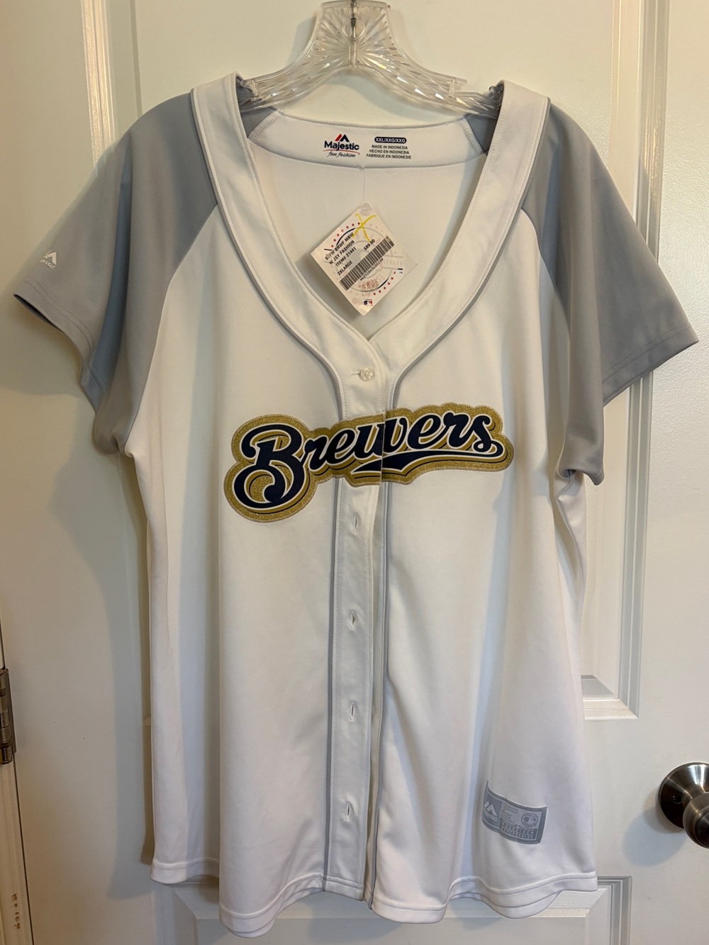 Women’s Majestic White Baseball Jersey with Gray Trim - size XXL
